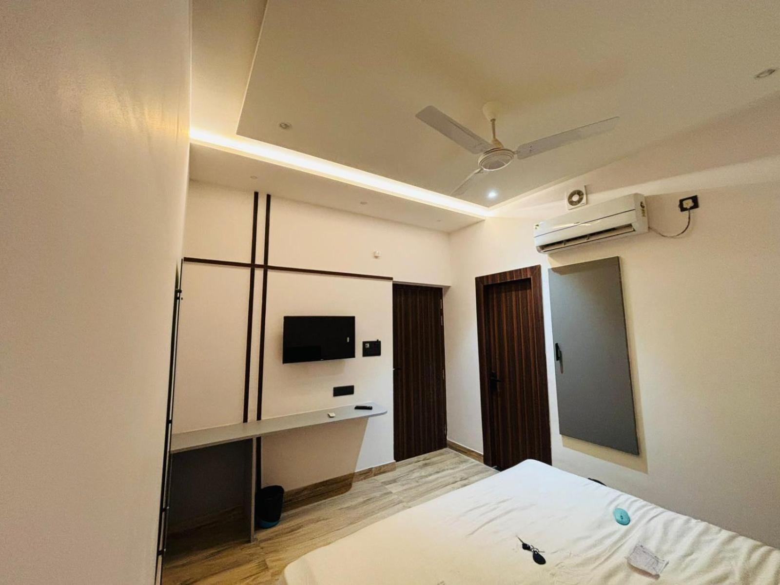 Hotel Taj Way By Jyoti Villa Agra  Buitenkant foto