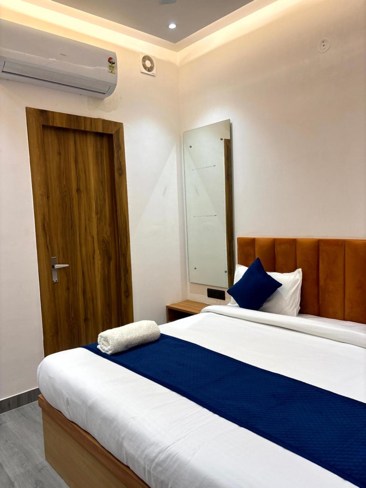 Hotel Taj Way By Jyoti Villa Agra  Buitenkant foto