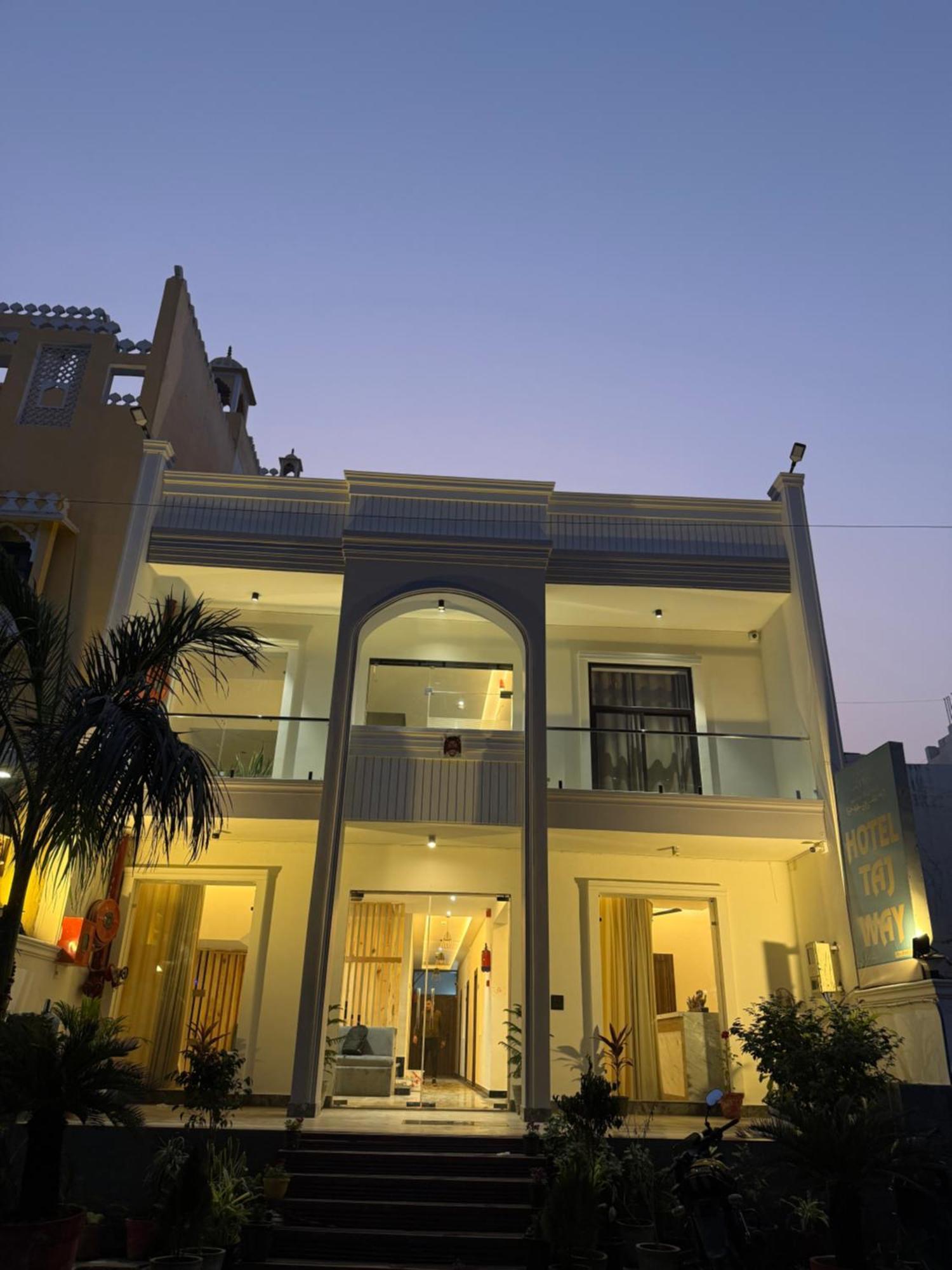 Hotel Taj Way By Jyoti Villa Agra  Buitenkant foto